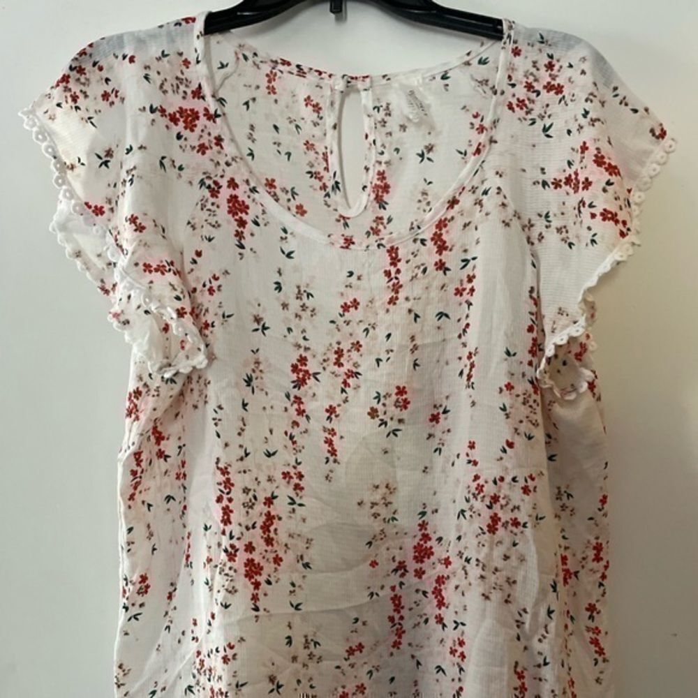 White, Red & Green Floral Sleeveless Blouse by WestMoon size Large